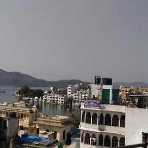 Hotel Ishwar Palace, Udaipur